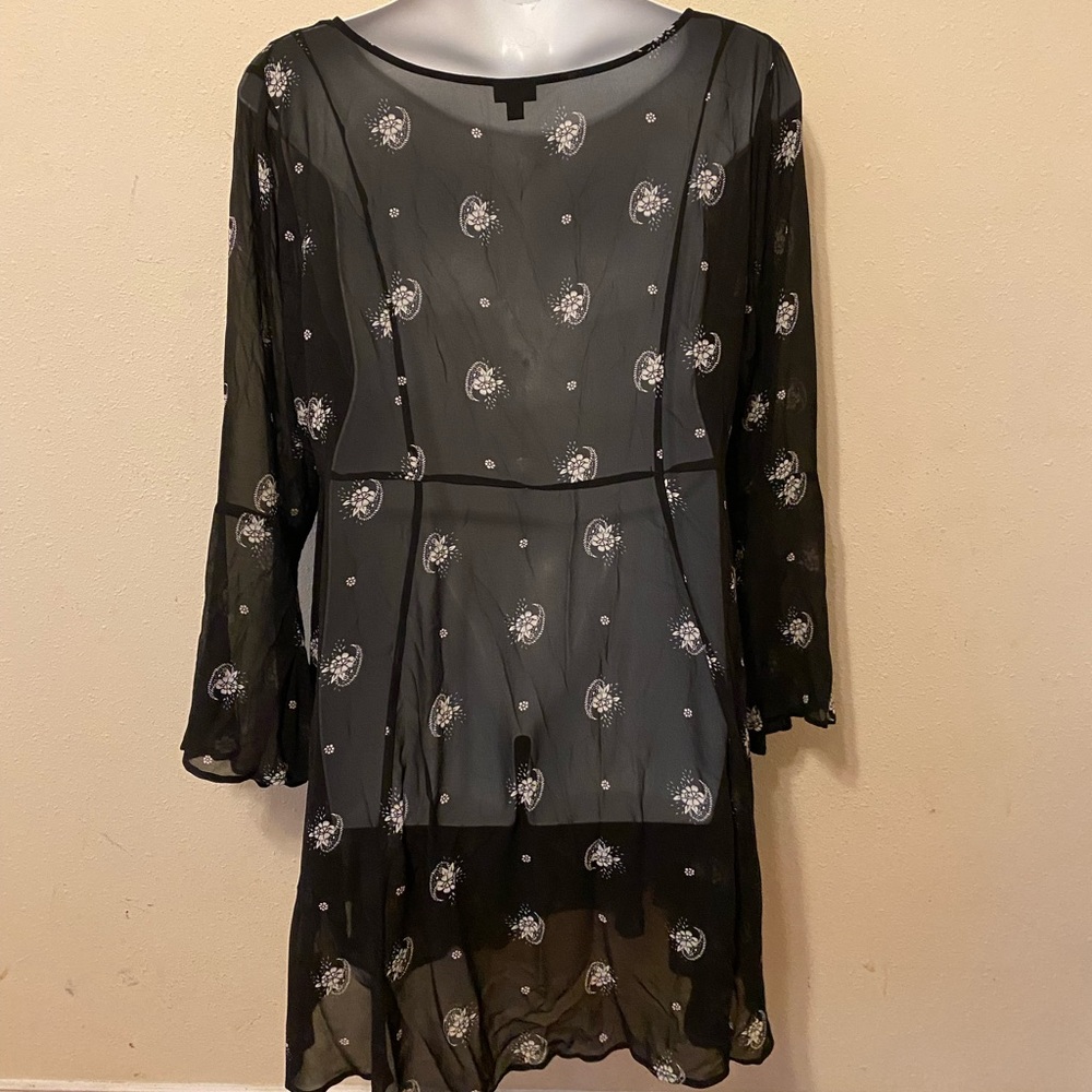 TORRID sheer button up shirt dress, Size 3 - Picture 3 of 9